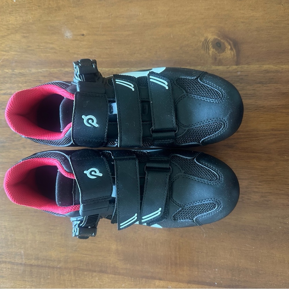 Women’s size 37 Peloton Cycling Shoes with Velcro Straps. Worn once!